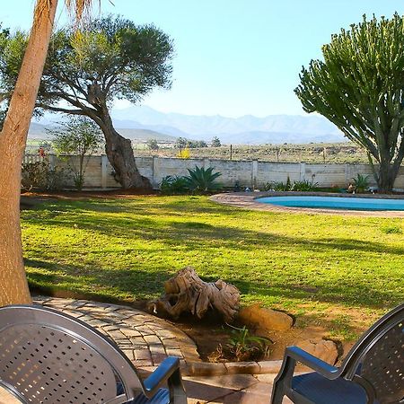 Oudtshoorn Homestay Accommodation Ngoại thất bức ảnh