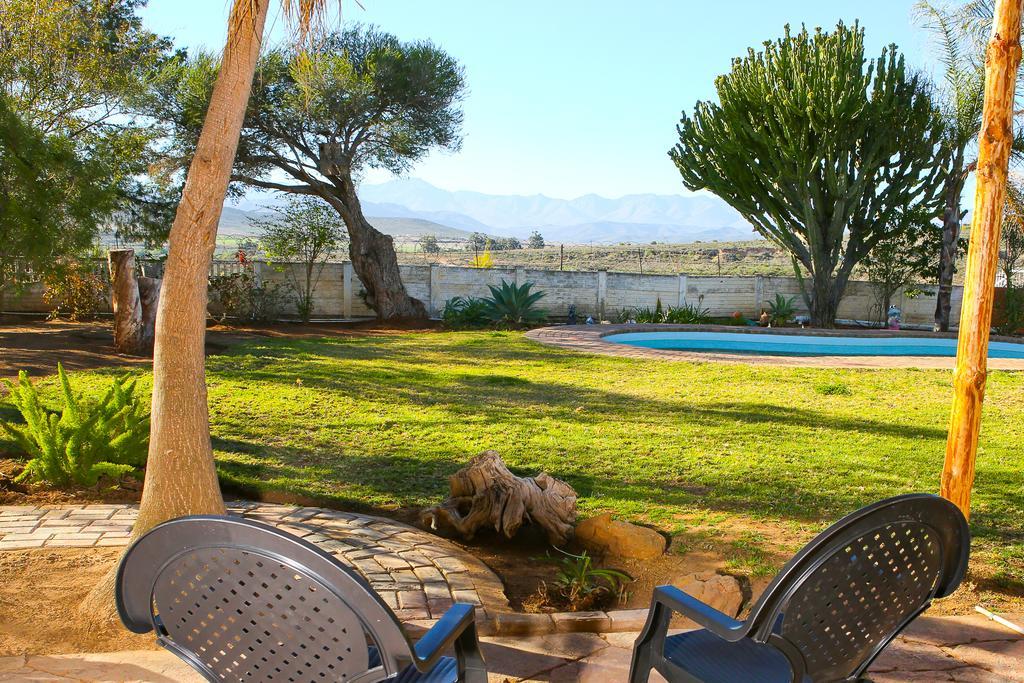 Oudtshoorn Homestay Accommodation Ngoại thất bức ảnh