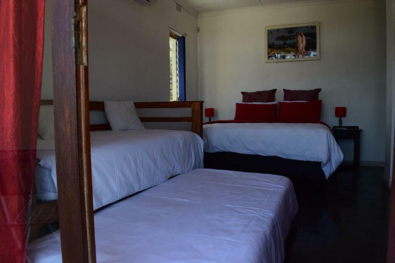 Oudtshoorn Homestay Accommodation Ngoại thất bức ảnh